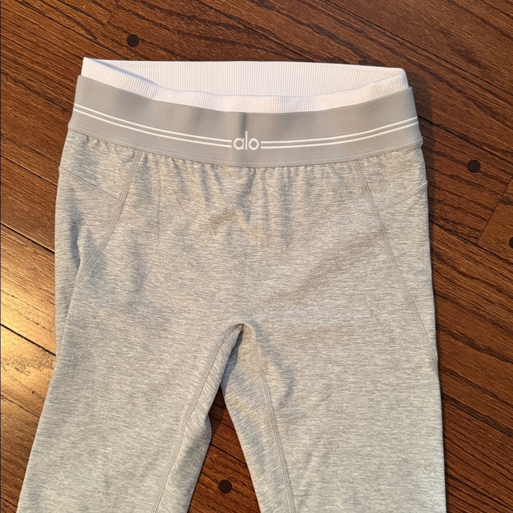 NWOT ALO Yoga Athletic Heather Grey Leggings never worn*